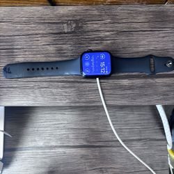 Apple Watch Series 7 45mm (GPS + Cellular)