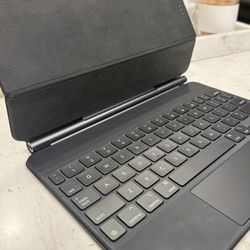 APPLE iPad Magic Keyboard - 11inch (M2) 