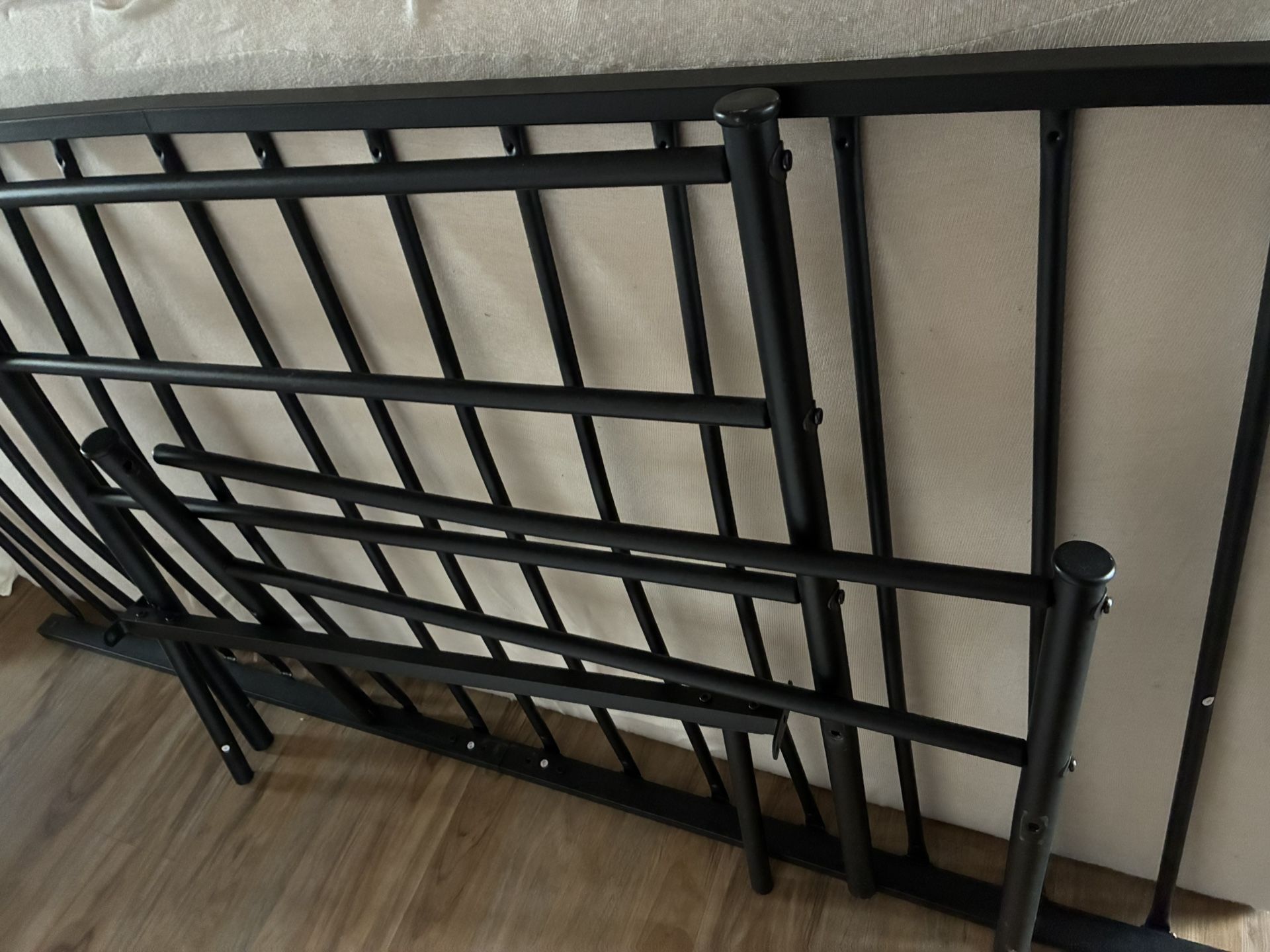 Free Black Metal Frame Twin Bed And Mattress