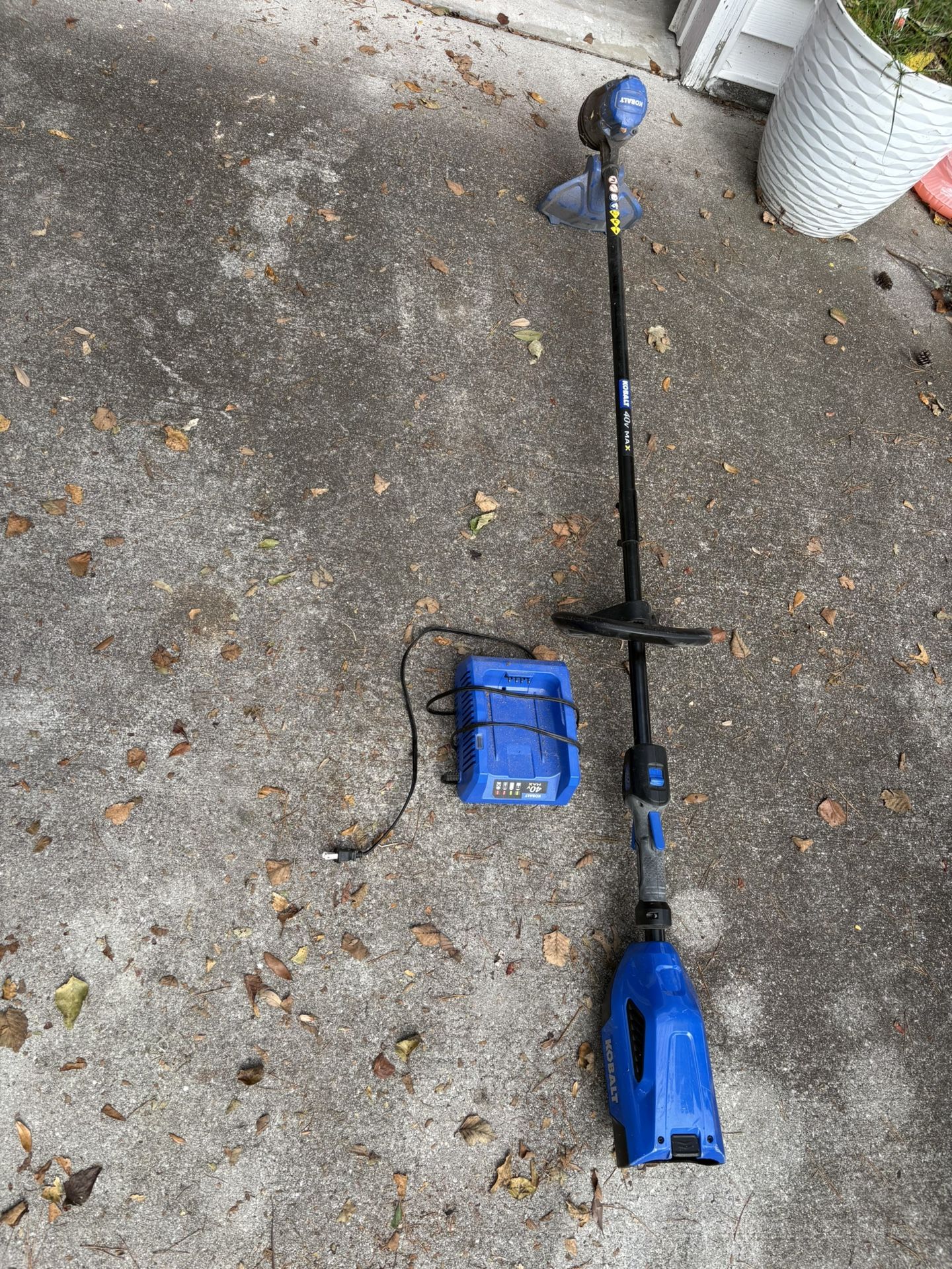 Kobolt 40V Weed Eater/Charger