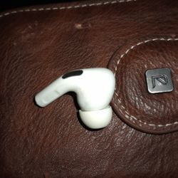 Single Right Side Air Pod Pro 2