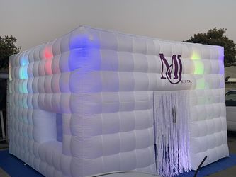 Inflatable Night Club ( White ) for Sale in Downey, CA - OfferUp
