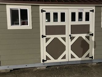 Custom shed