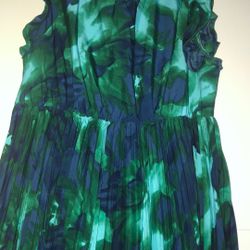 Plus Size Women’s Elegant Lantern Green And Blue Print 