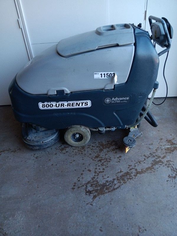 Disk Traction Drive Floor Scrubber