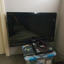 Sony 32 inch TV.