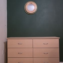 Dresser - Chest Of Drawers 
