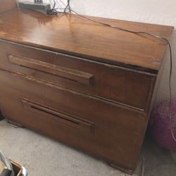 Kroehler Vintage Wooden Amish 3 Drawer Dresser