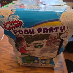 Wham-O Foam Party Bucket Foam Maker for Kids Foam Parties