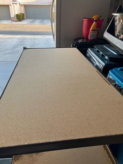 Heavy Duty Metal Garage Shelving Unit 48x24x36  W/ Husky Tote