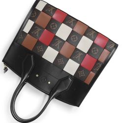 LV Brand New With Receipt,  