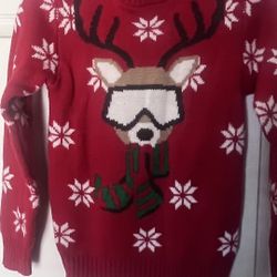 Christmas Sweater 8/10