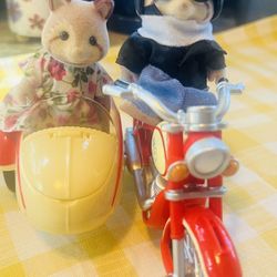 Sylvanian Families calico critters motorcycle and Sidecar