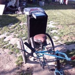 Three wheeler bike with music