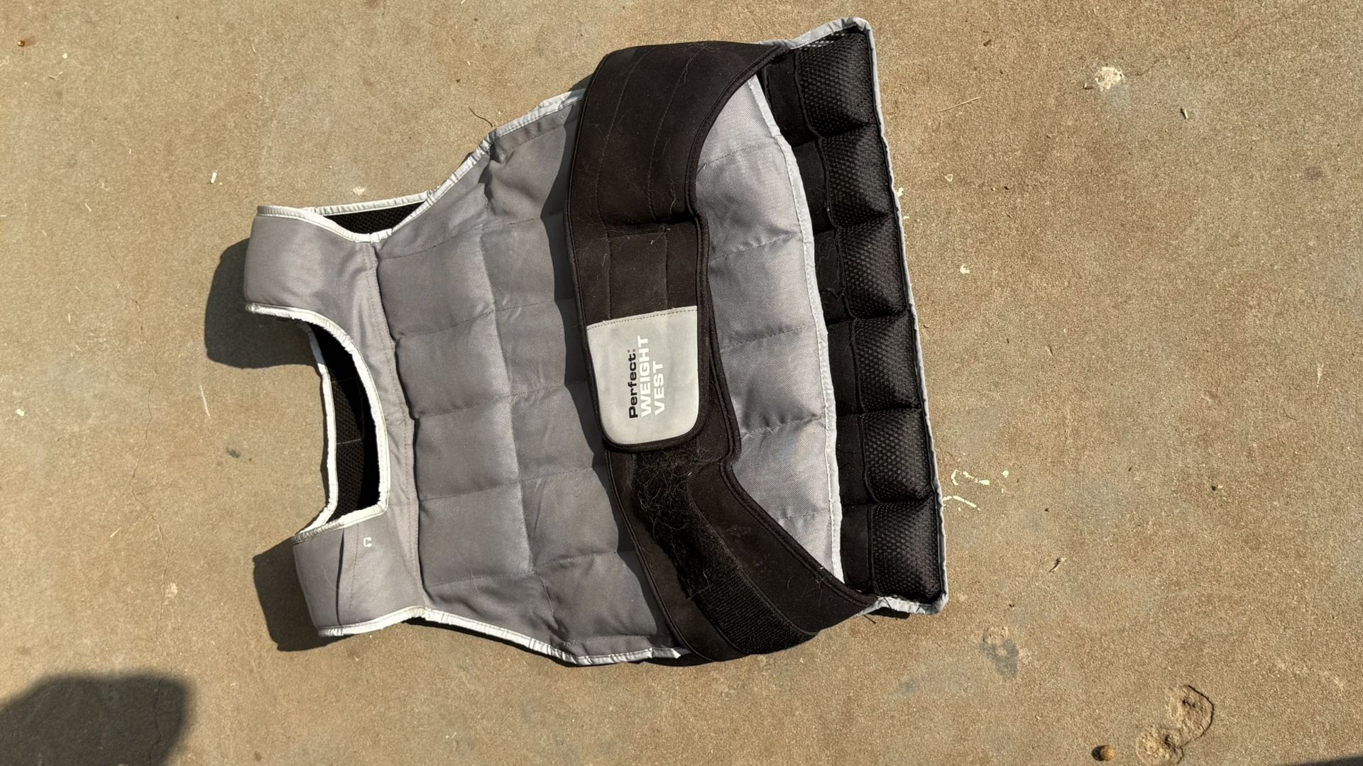Perfect Weighted Vest. Sand Insurts