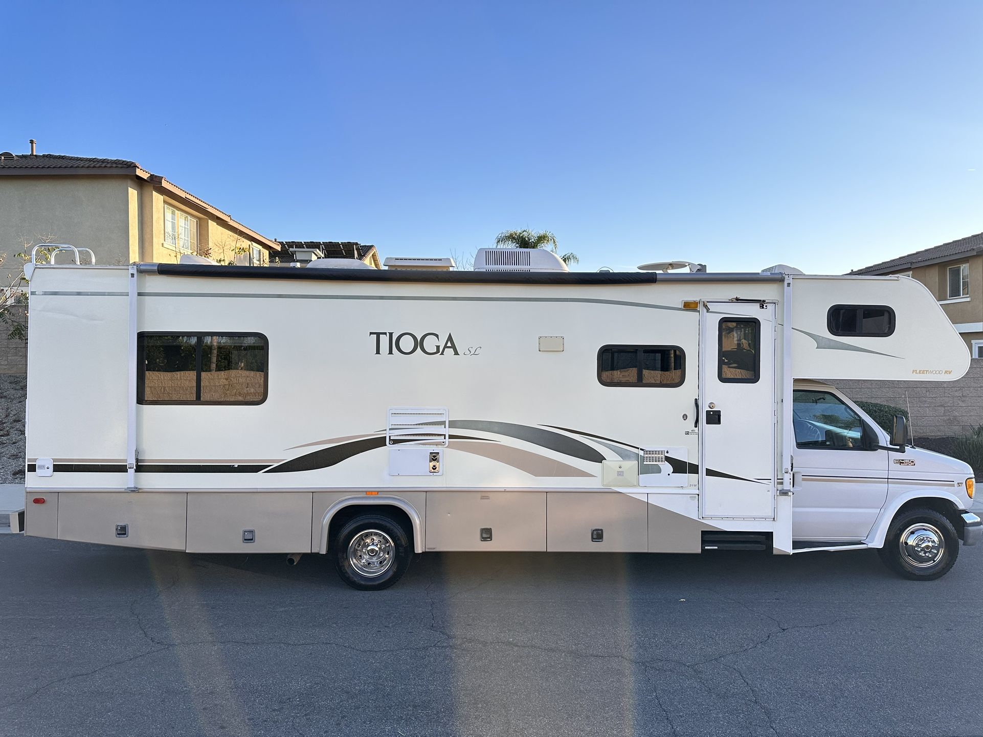 2004 Fleetwood Tioga 30k Miles Excellent Shape for Sale in Riverside ...