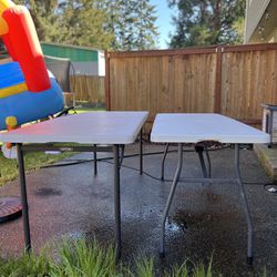 Outdoor Picnic Table / Folding Table 