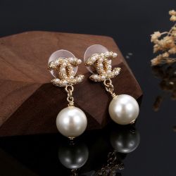A fashionable earring