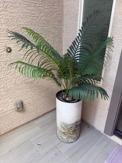 Outdoor decor and wall mirror