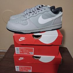 Nike Big Nike Low Mens 8, 13