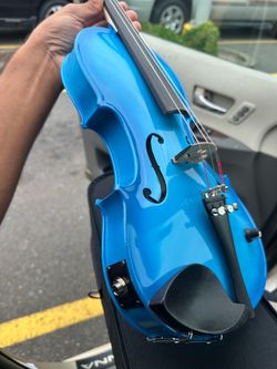 Barcus-Berry Vibrato AE Series Electric Violin Blue 4/4 Polished w/ Case Bow
