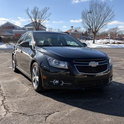 2012 Chevy Cruze LT – Clean Title – Runs Great – Great on Gas 