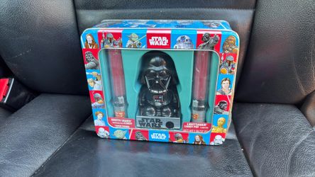 Star Wars Darth Vader Candy Dispenser Gift Tin – Sealed Collectible