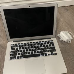 Apple MacBook Air (2017)