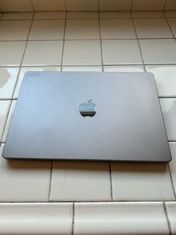 MacBook Pro 2021 14-inch Apple M1 Pro