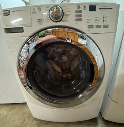 Maytag 5000 series 4.5 cubic feet white steam