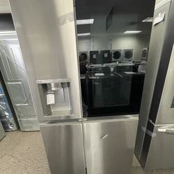 Side By Side Instaview Refrigerator With Craft Ice Maker
