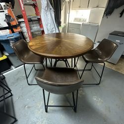 Bar Table 6 High Chairs 