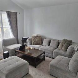 Six Piece Modular Sectional Couch 