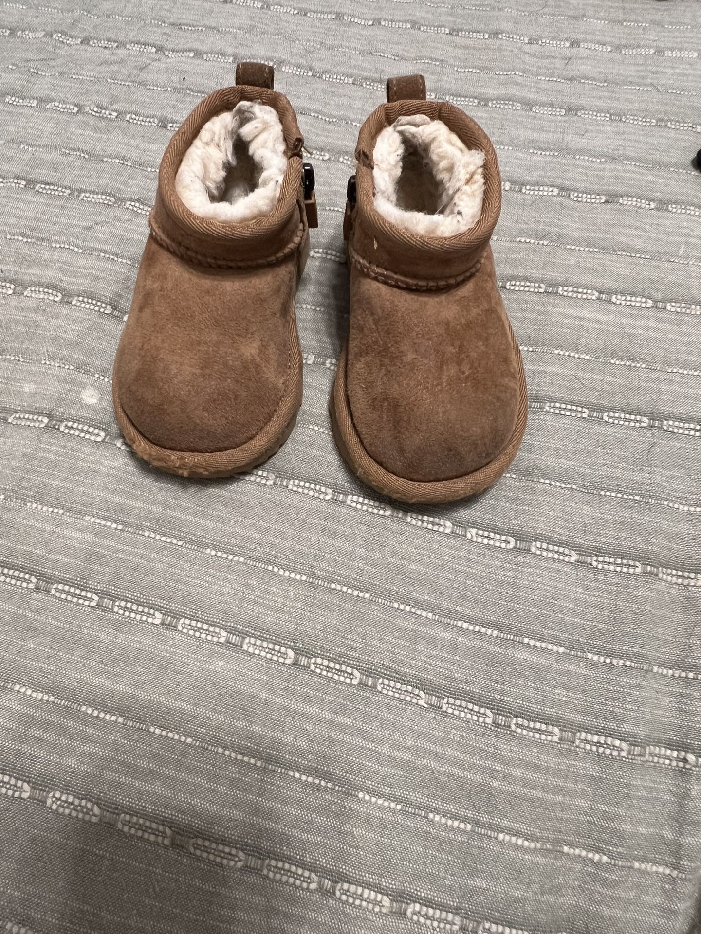 UGG KIDS SHOES
