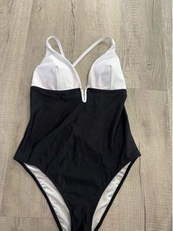 Cupshe women’s one piece swimsuit size Large