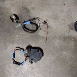 OBS Under Hood Lamp, Retractable Light 20$ 