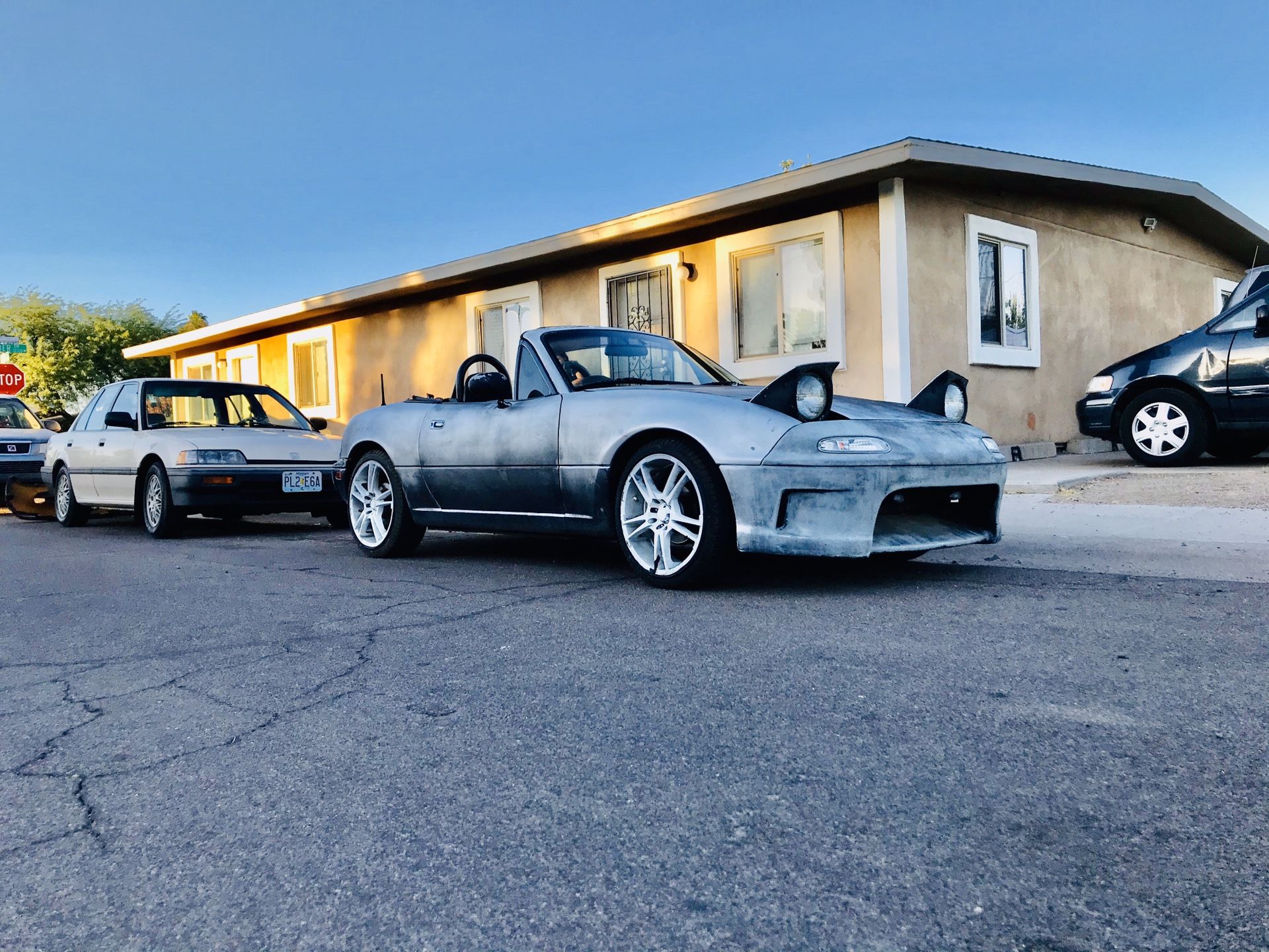 1991 Mazda MX-5 Miata Very strong motor Clean title! ( open and notarized) Tags until 12/31/21 NO salvage 4 cylinders (gas saver) No rips seats Insid