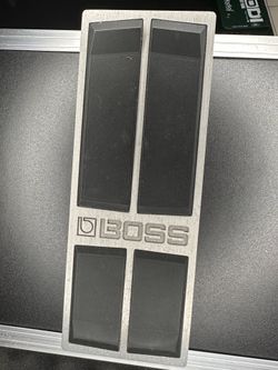 Boss FV-500 series volume pedal.