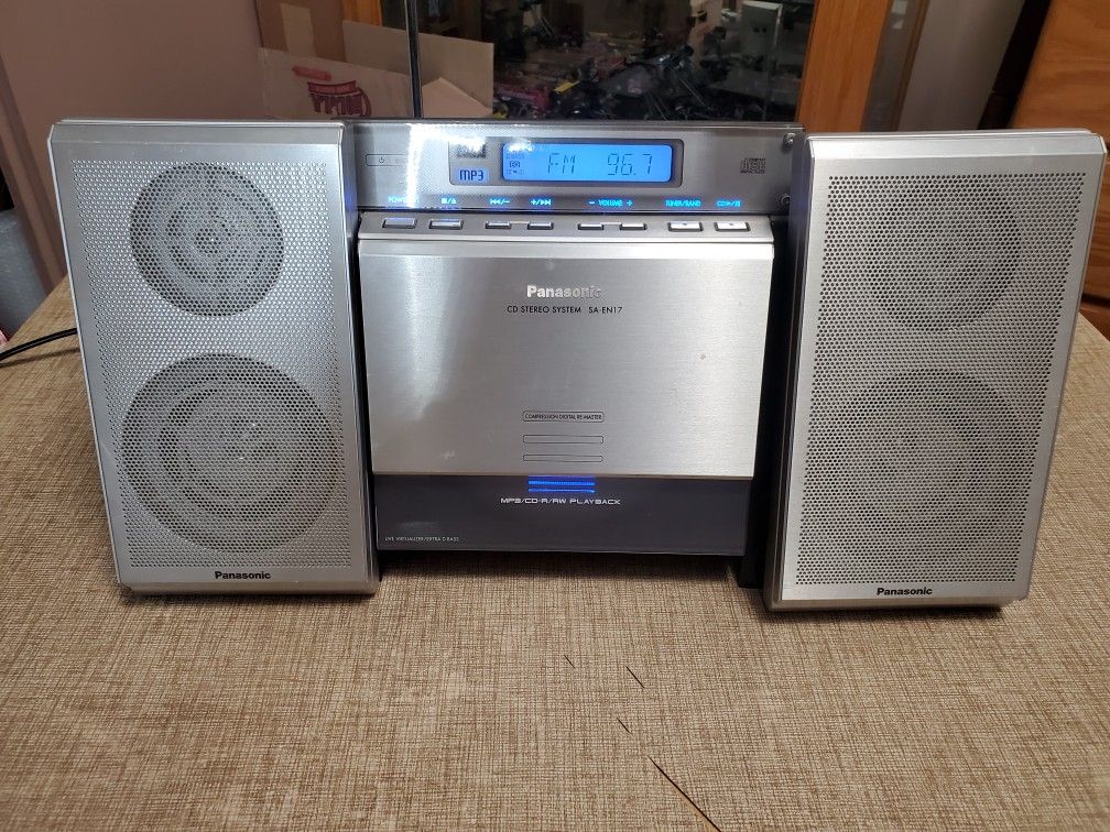 Panasonic SA-EN17 Bookshelf MP3/CD/AM/FM Stereo System Tested & Working