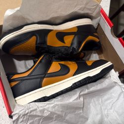 Nike Dunk Low Retro 9