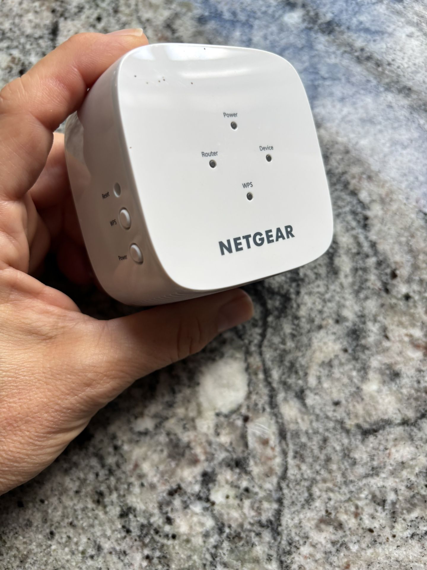 Netgear AC750 WiFi Range Extender (EX3110)