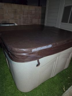 Jacuzzi Hot Tub Spa