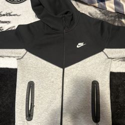 Nike Tech Fleece Windrunner 'Grey'
