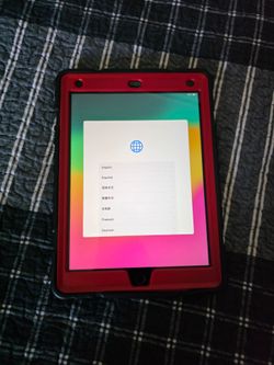IPAD 6TH GEN WITH CASE UNLOCKED