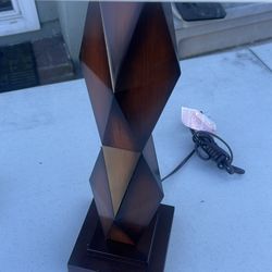 Table lamp