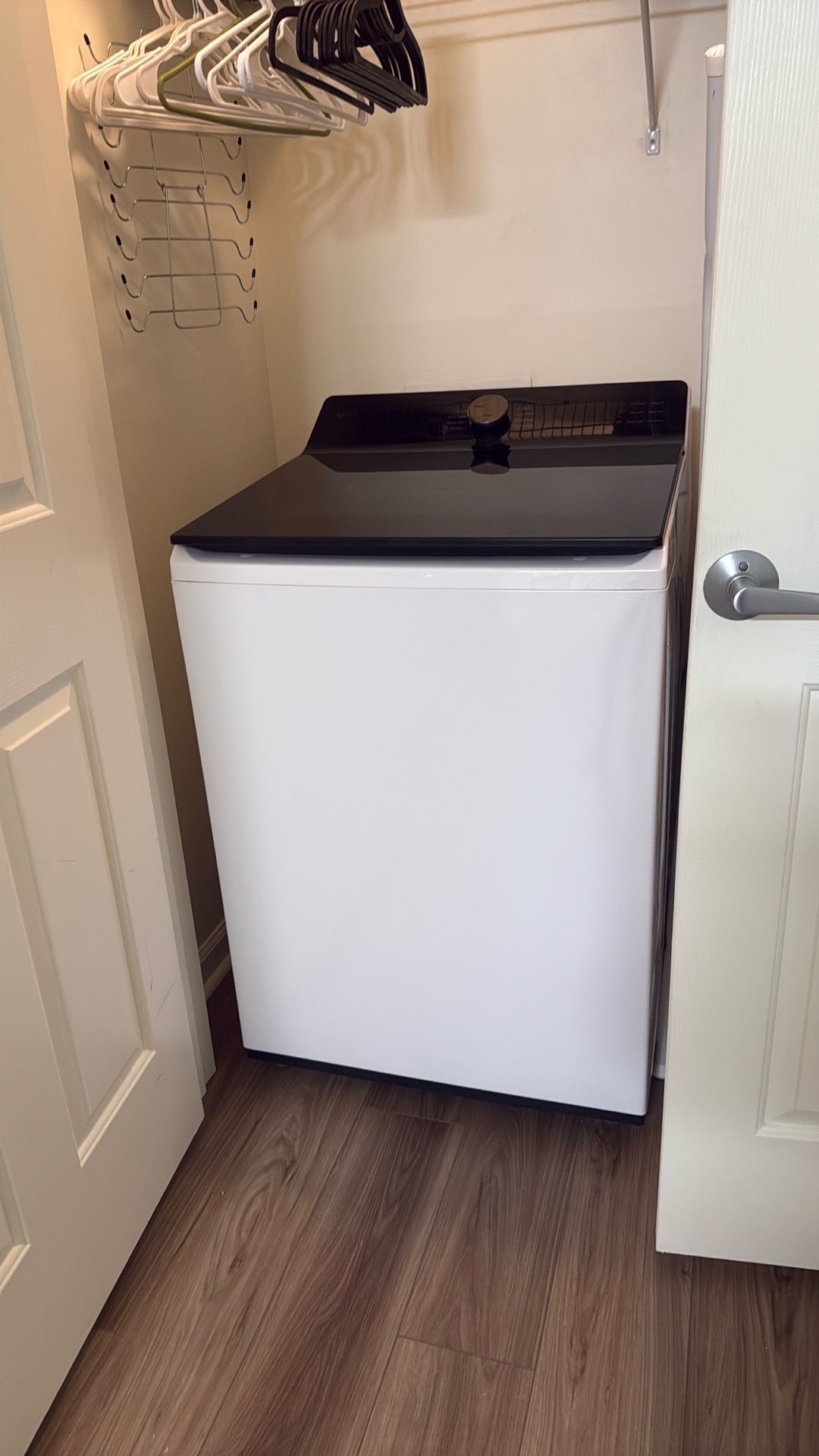 New Washer + Dry for immediate sale!!! Need out by the 24th of May.