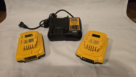 Dewalt Charger And 2 X 2ah Batteries