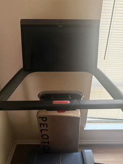 2021 Peloton Tread – Good Condition, Includes Weights and New Screen - Hyattsville, MD
