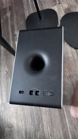 Vizio soundbar, subwoofer, satellite speakers 🔊