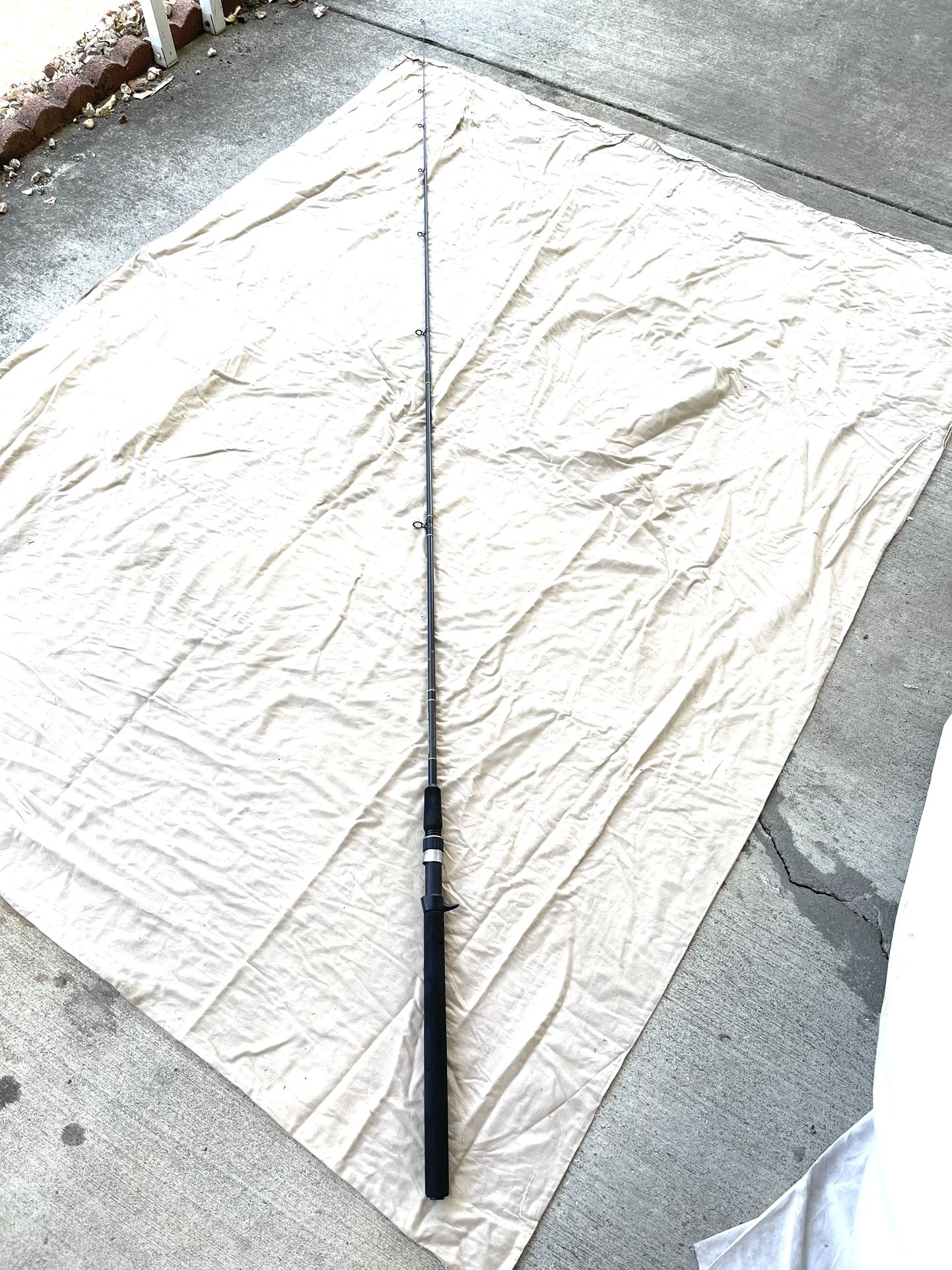 Like New Hardly Used Daiwa (Graphite-Eliminator) 8-1/2ft 2 Piece light medium action, fishing rod